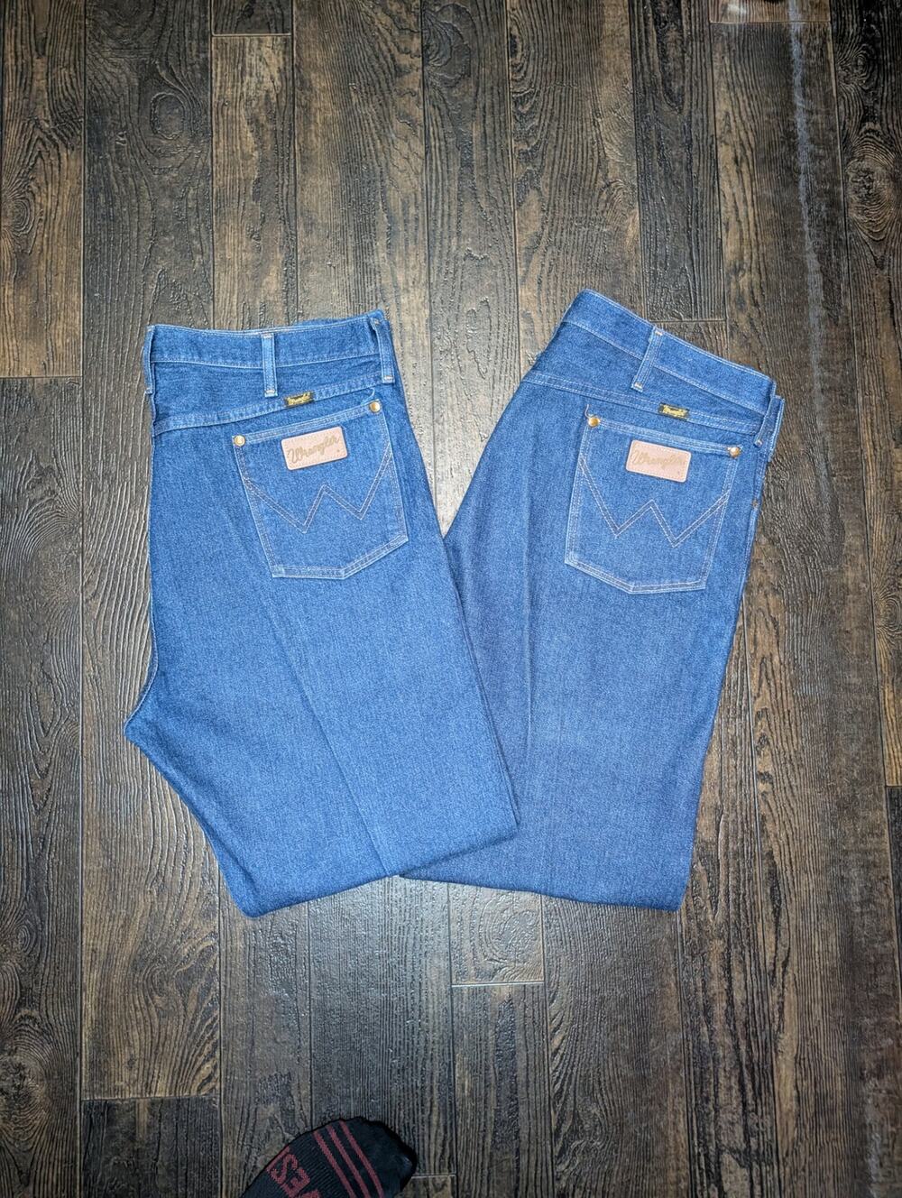 Lot of 2 Vintage 90s Wrangler 13MWZ Cowboy Cut Jeans Made in USA Blue
